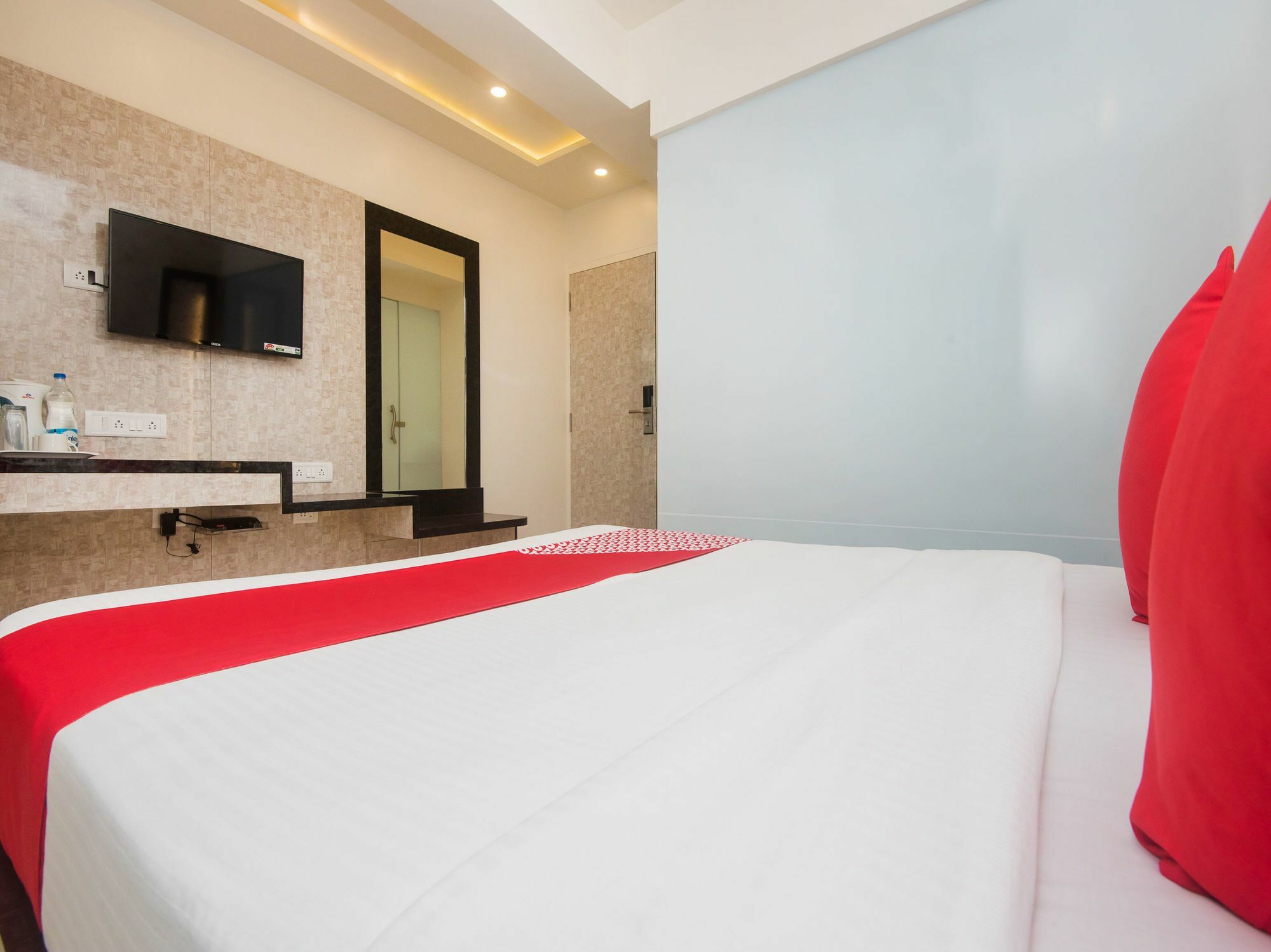 Fabexpress Veera Residency Hotel Mumbai Exterior photo